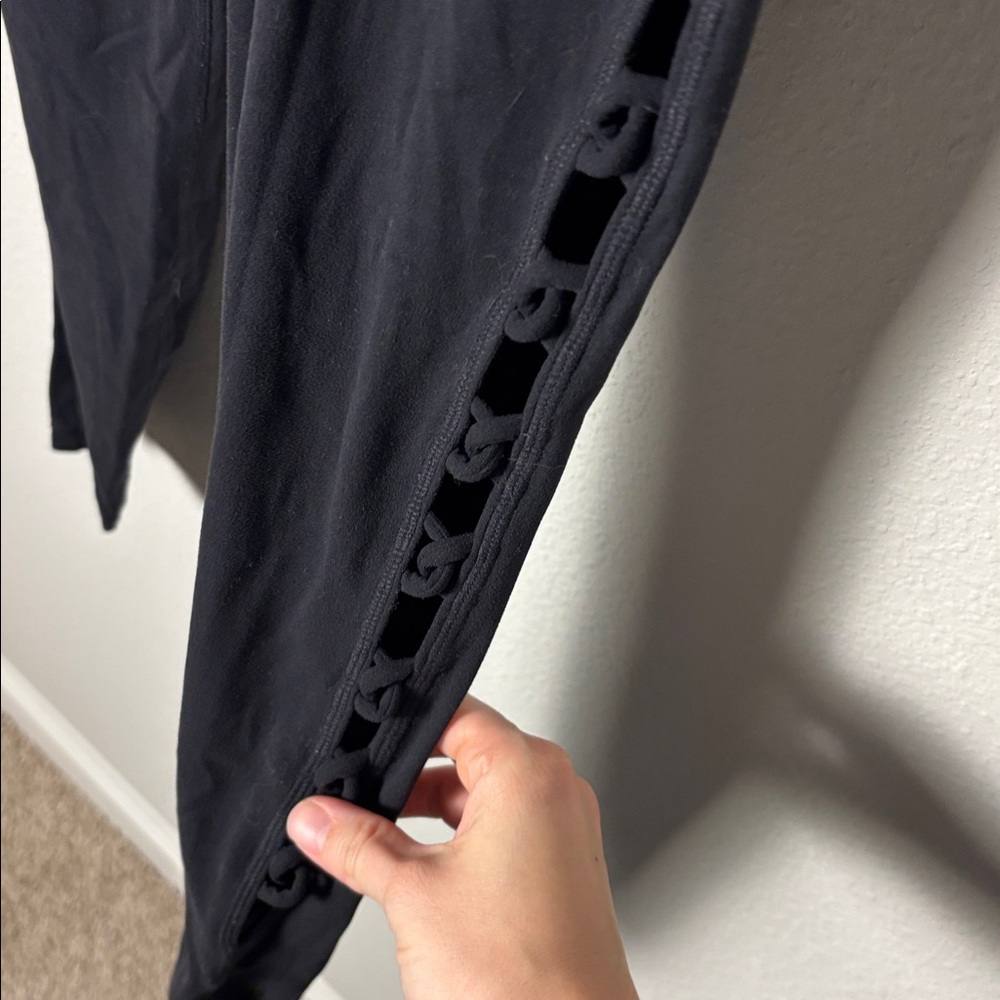 Athleta Shiva 7/8 Tight Black S/293083 - Picture 2 of 4